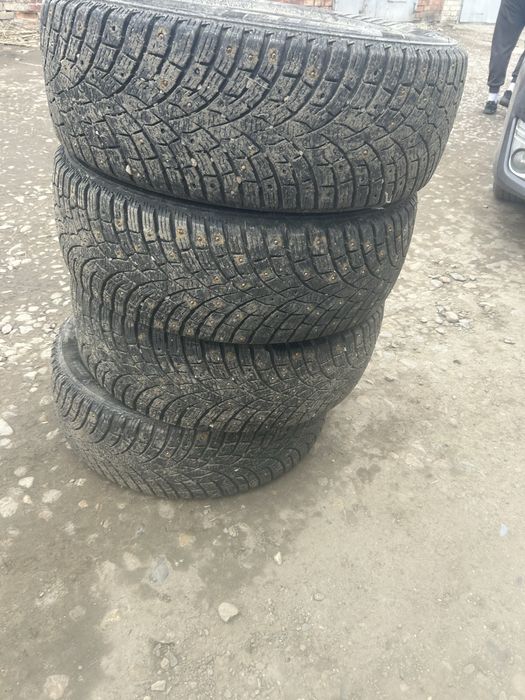 Продам зимние резины 17 размера