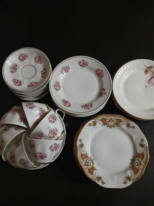 Продам чайный набор из высококачественного фарфора .Литва .