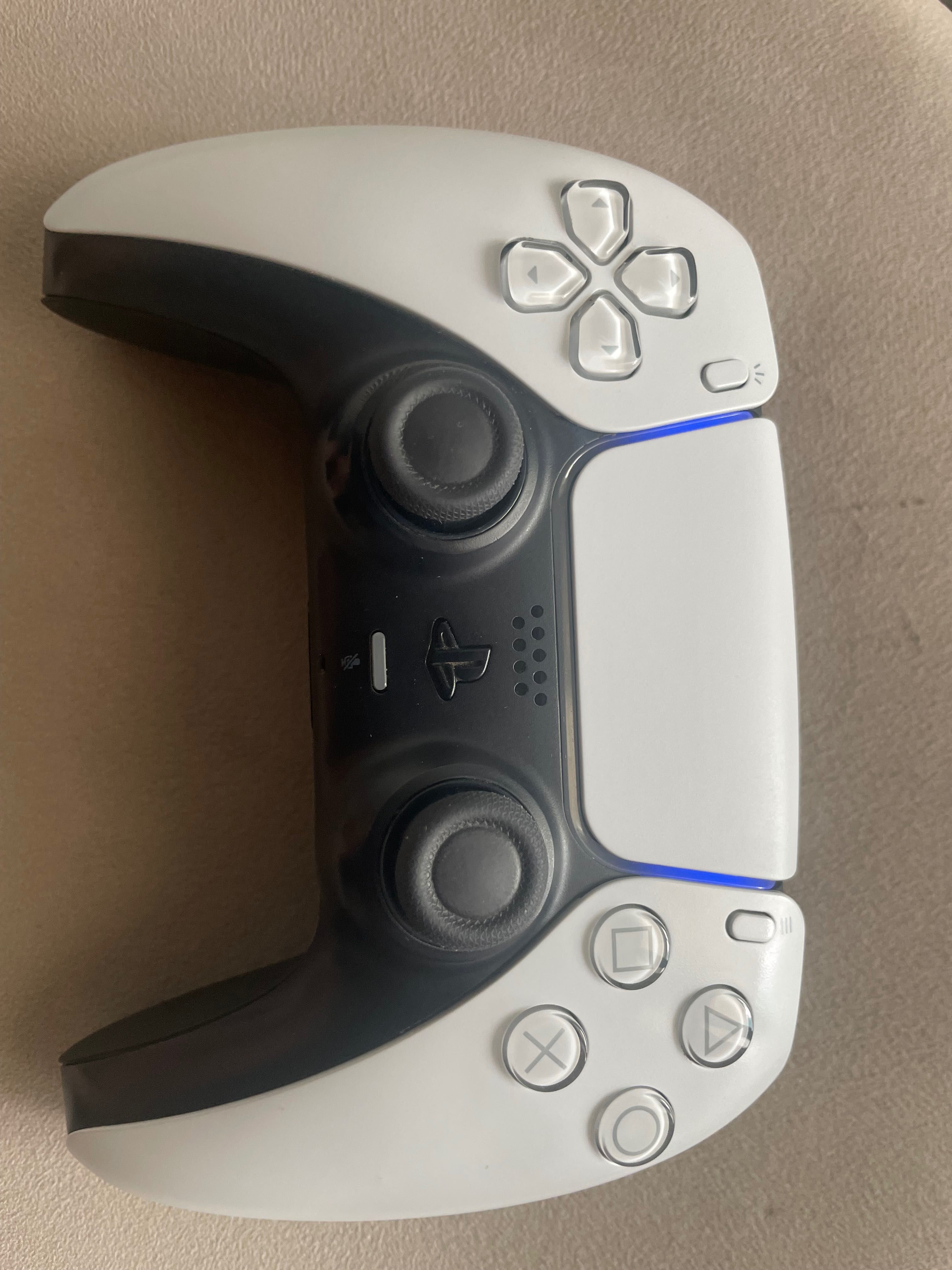 PlayStation 5 Digital white edition МНОГО МАЛКО ИЗПОЛЗВАН