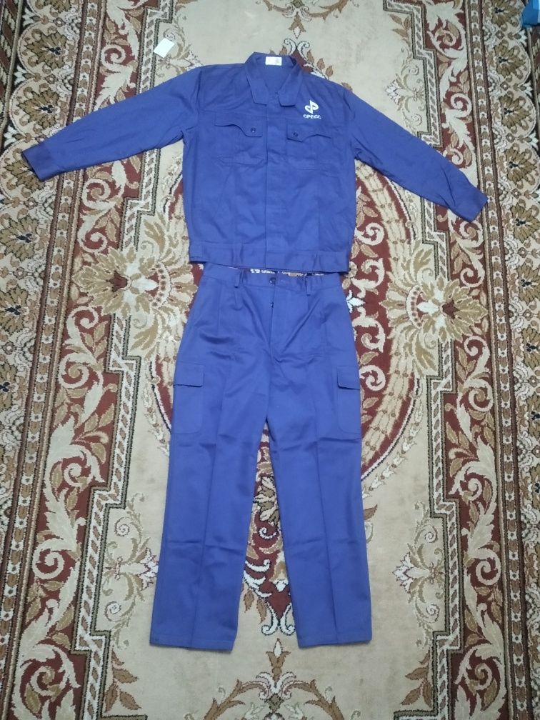 Продам спецодежду
