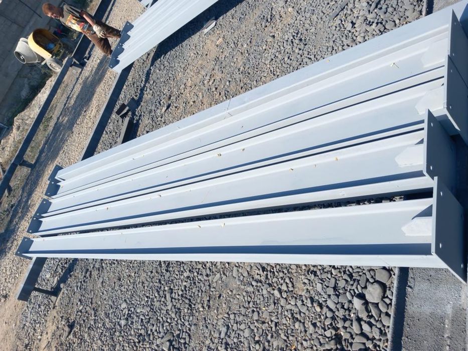 Vand hala metalica de 400mp cuzineti stalpii grinzii hea si ipe