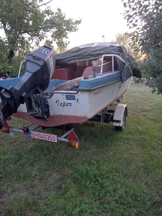 Barcă cu motor + peridoc