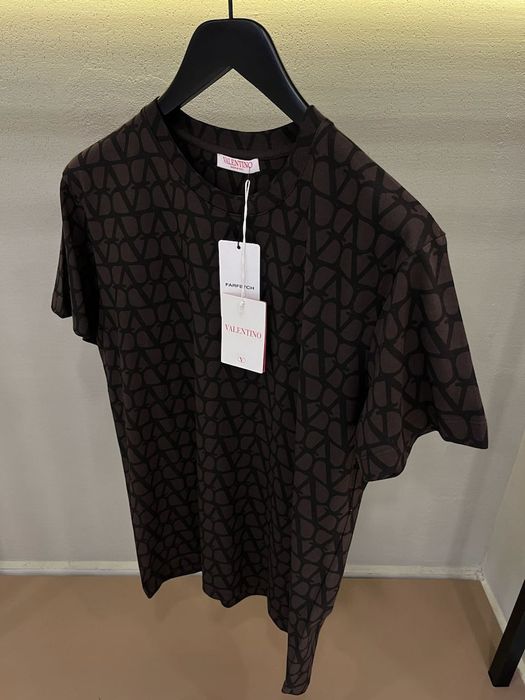 Мъжки тениски различни модели