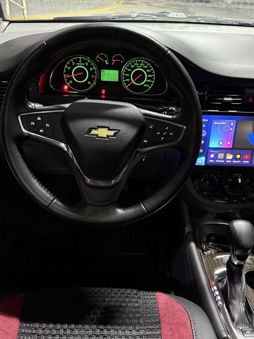 Nasiya savdoga Jentra 3 poz 2022 yil