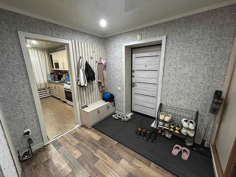 Трехкомнатная квартира. Узкоколейный.