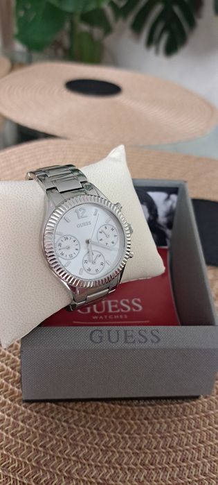 Ceas dama Guess cronograf original W0323L1 in cutie