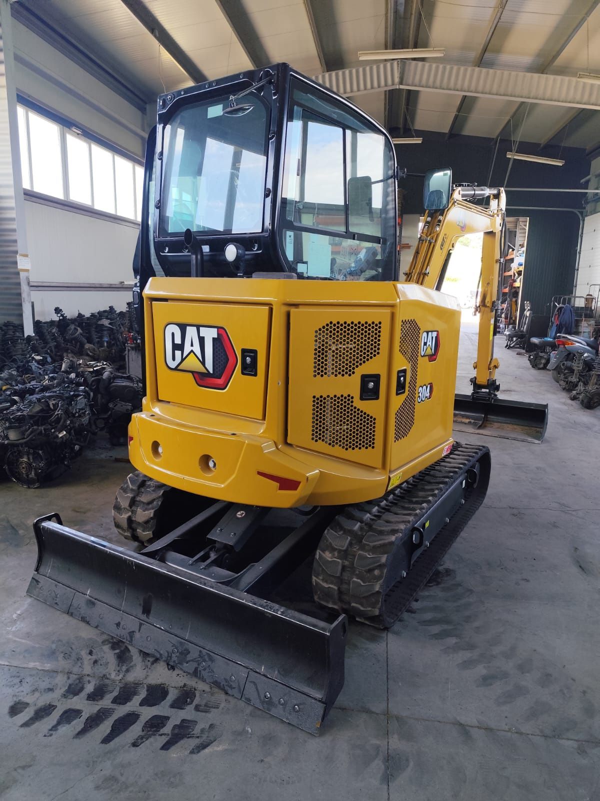 Miniexcavator Caterpillar 304 NOU