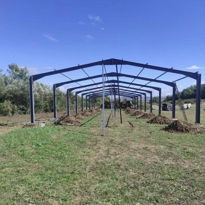 Vand si fac hale structuri metalice 11x30x4m