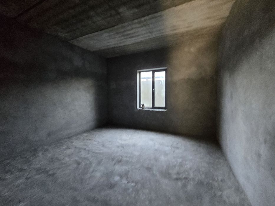 Срочно продаётся 2-этажный  дом