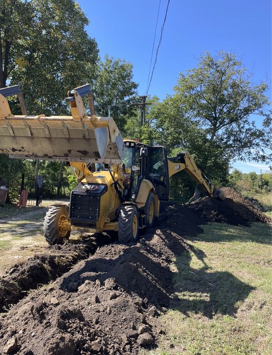 Buldoexcavator de închiriat