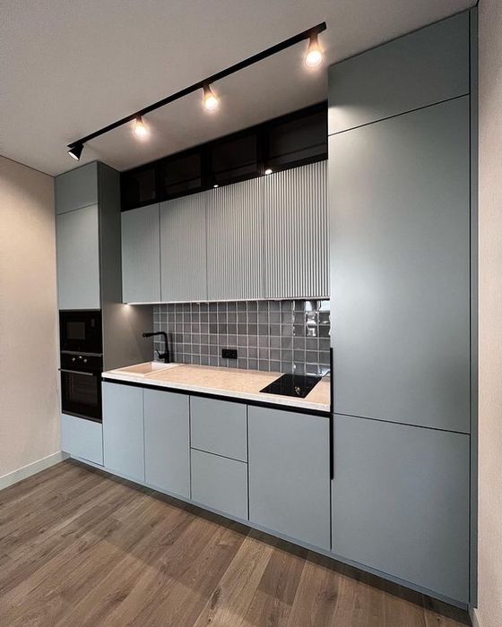 Neoklassik uslubdagi oshxona mebellari – buyurtma asosida