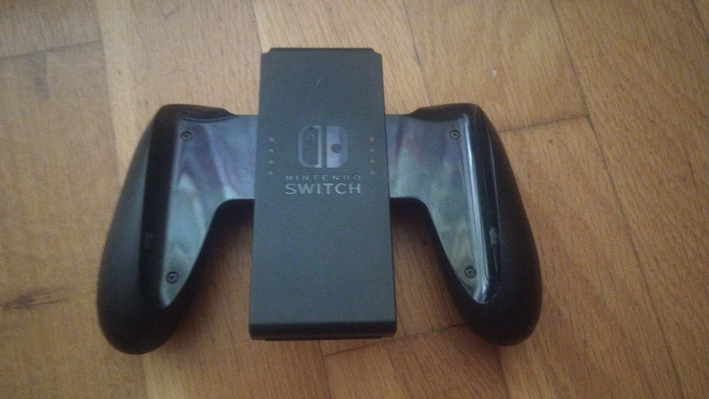 Nintendo Switch OLED 64GB – Отлично състояние + кутия