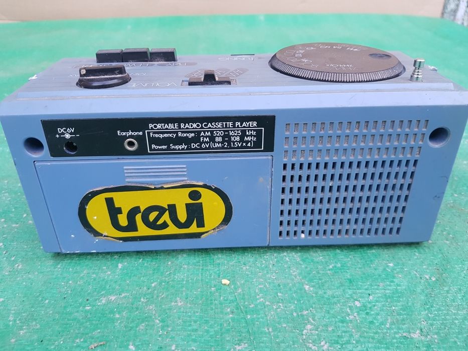 Vând radio casetofon chiaccherone  mono