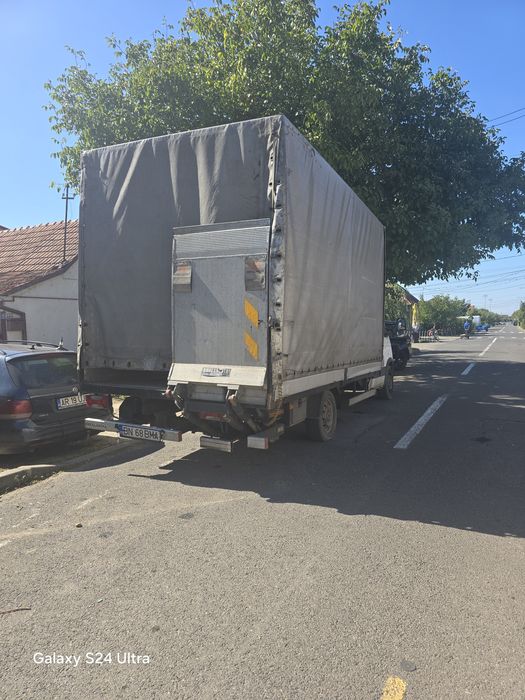 Trasport mărfuri inter și extern și mutari 
Trasportam marfa paletizat