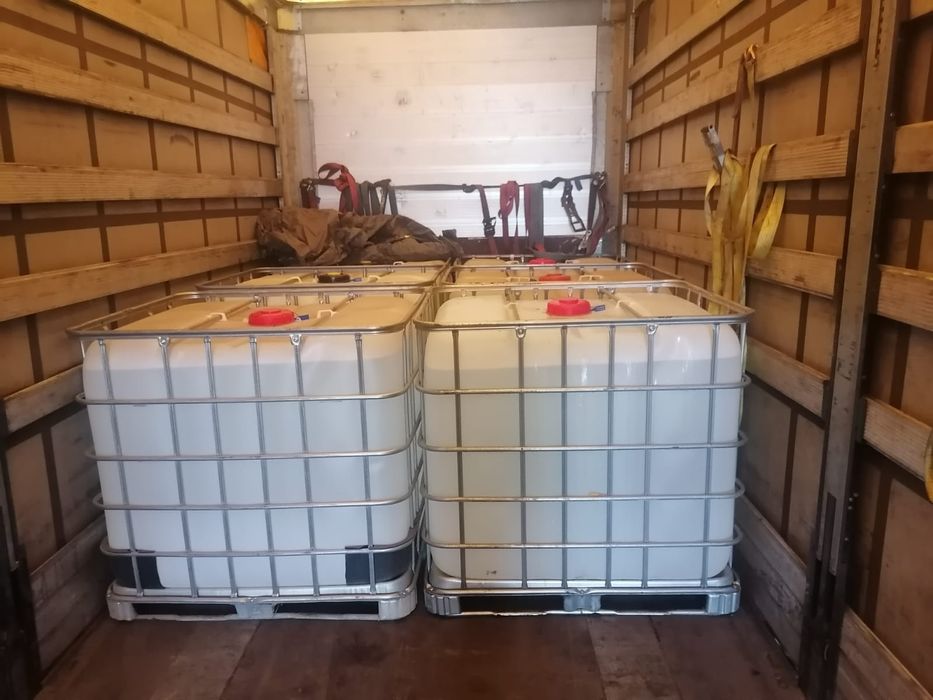 Бочка еврокуб тысячу литров