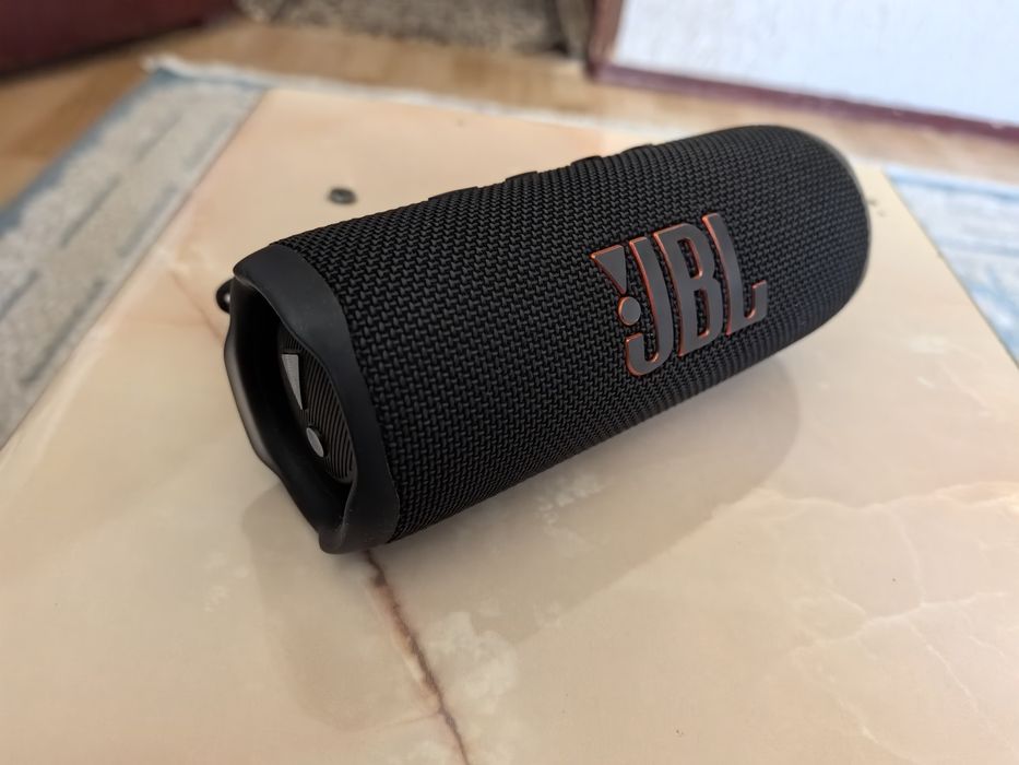 JBL FLIP 6 в идеальном состояний