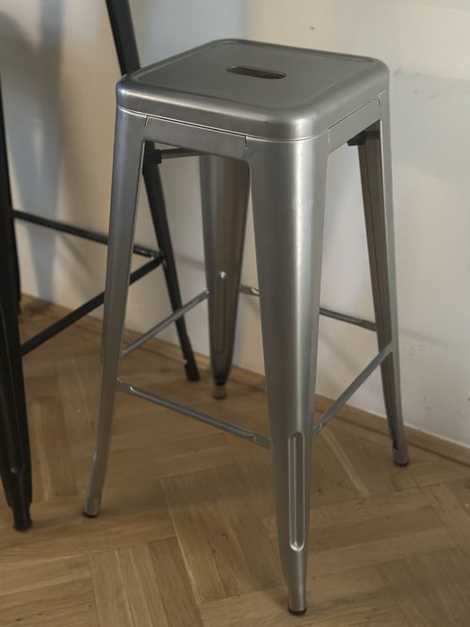 Masa inalta cu 3 scaune