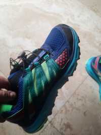 Adidasi sport Salomon