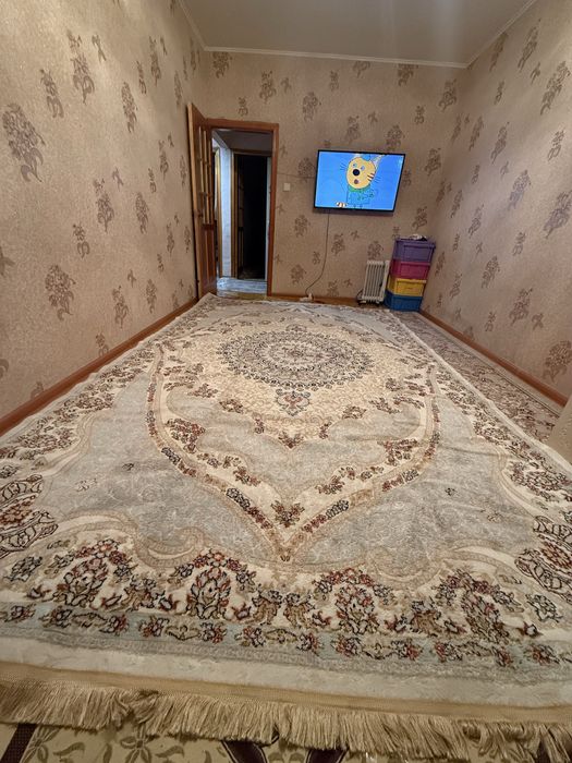 2.5/5 кілем сатылады.