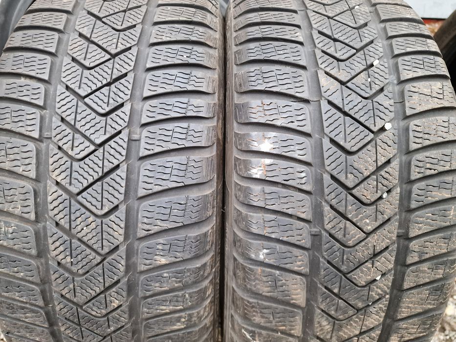 Anvelope 235/45R18 marca Pirelli, M+S, DOT 2021,6 mm