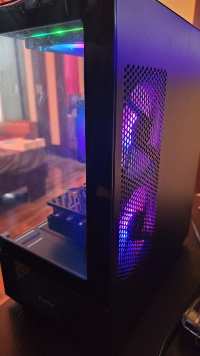 Pc gaming Ryzen 5 7500f, Rx 6800 16 gb