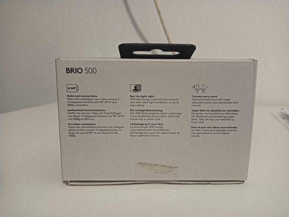 Vând webcam Logitech brio 500 pink NOUA SIGILATA