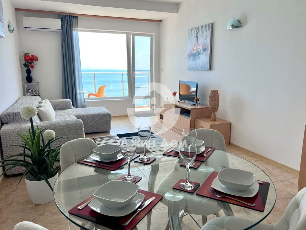 Продава се Двустаен апартамент в Свети Влас - 77 кв.м за 1364 €/кв.м - Снимка #1