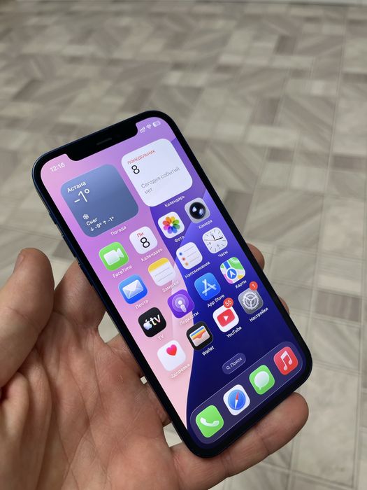 iPhone 12 на 64Гб