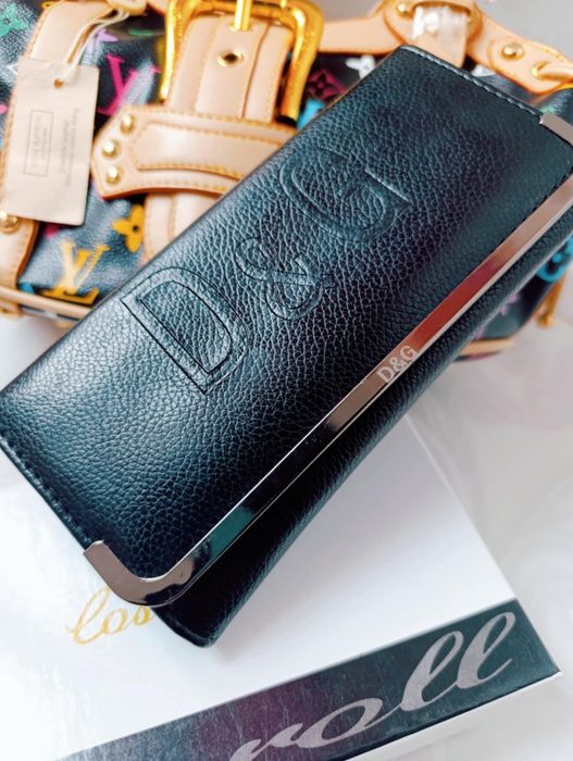 Стилен дамски портфейл D&G