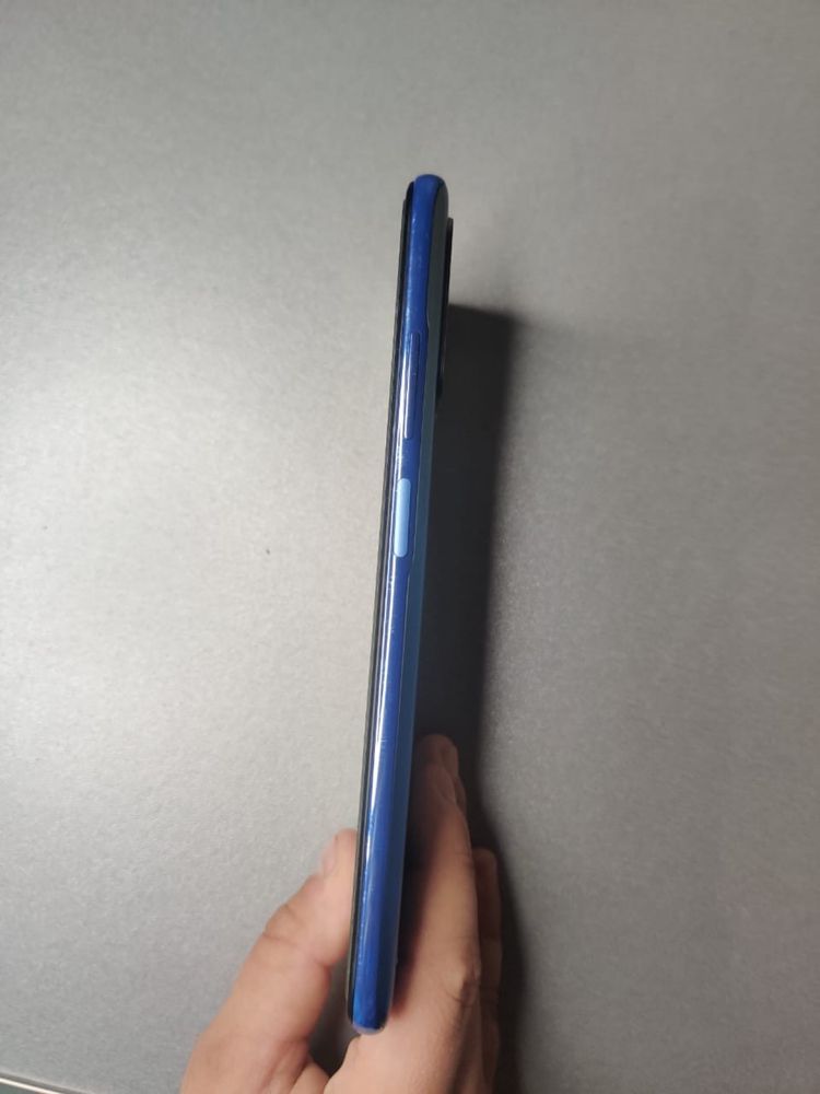 Телефон Xiaomi Redmi Note 10S. Состояние хорошее. Без царапин.