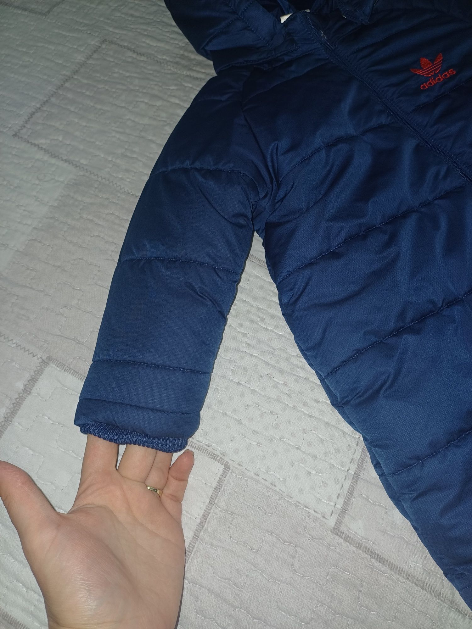 Космонавт ADIDAS