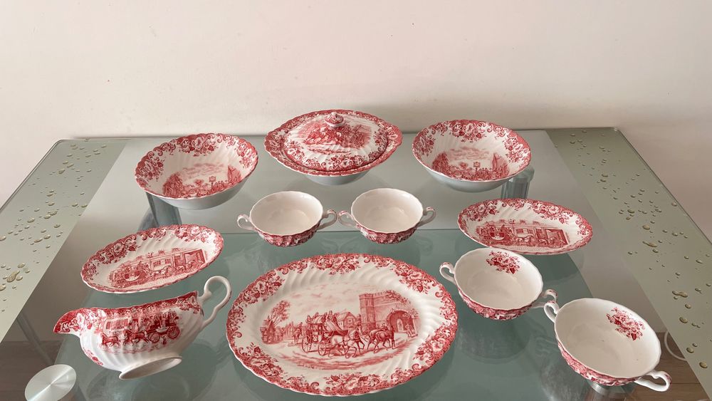 Елегантен винтидж английски сервиз Johnson Bros Coaching Scenes