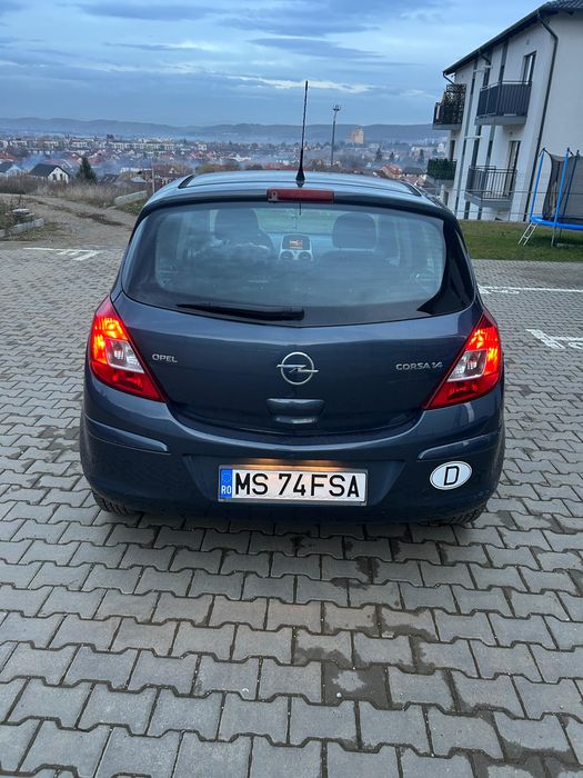 Se vinde Opel Corsa D 1.4 benzina