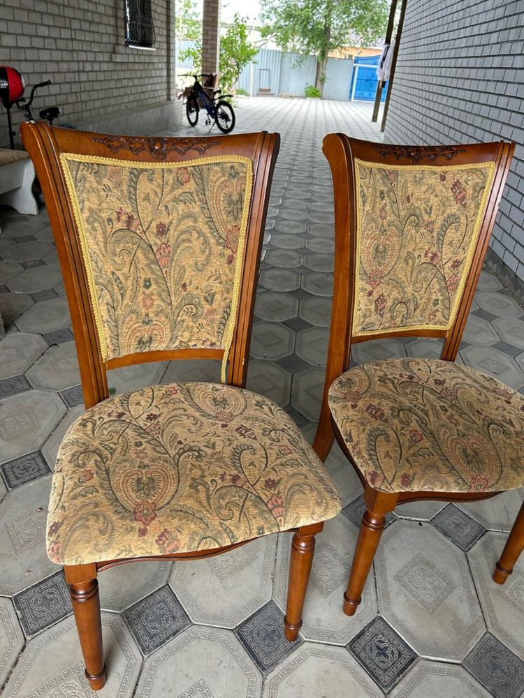 Продам Стулья 14шт