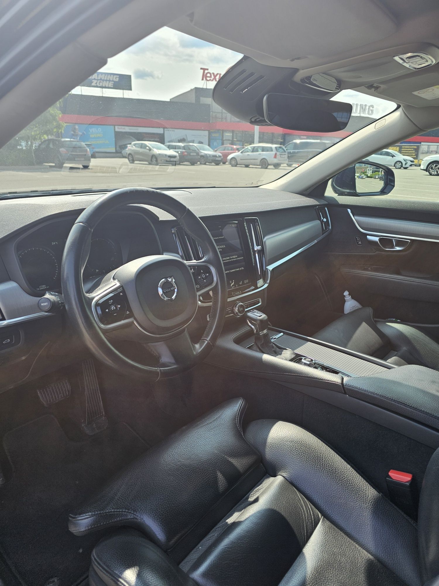 Volvo s90 2018 d4 190