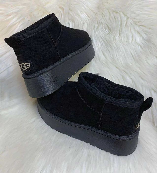 Ugg-uri dama, diferite culori