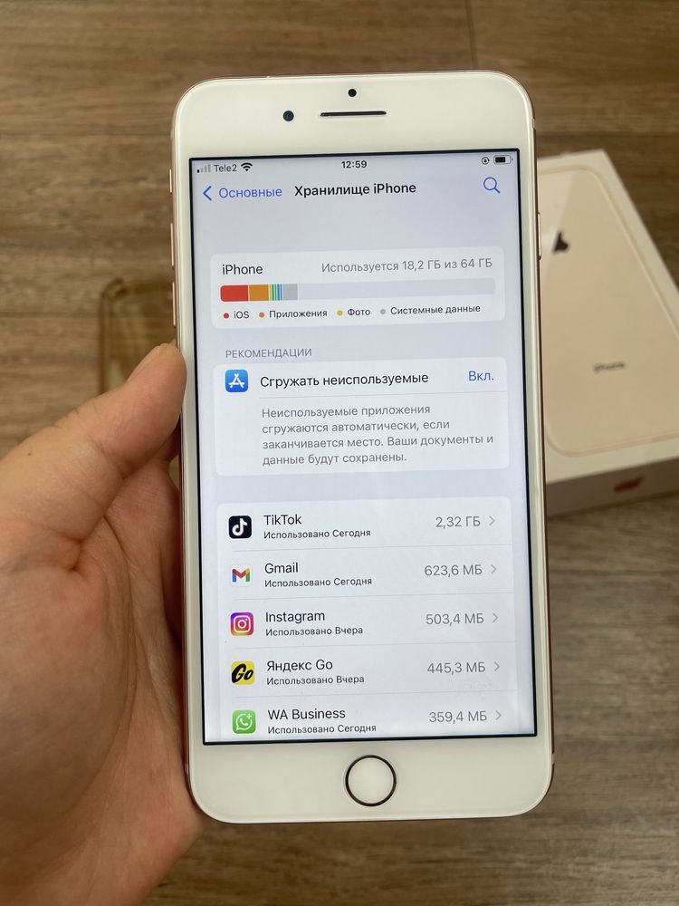 iPhone 8plus 64гб