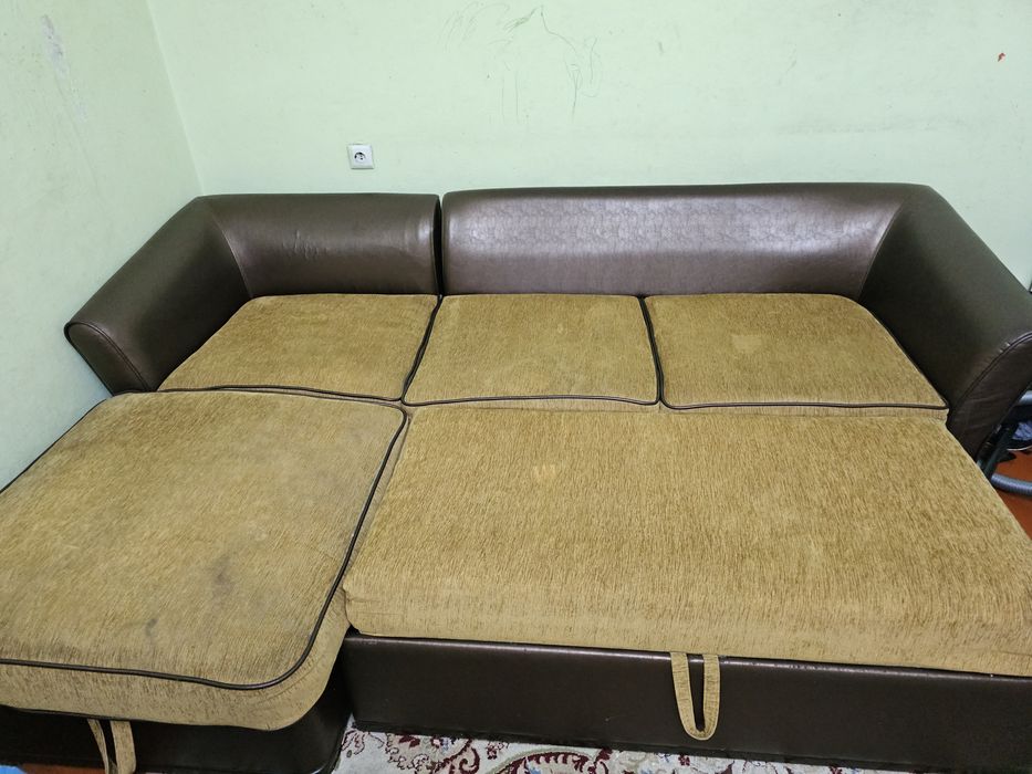 Продам диван угловой , раскладной