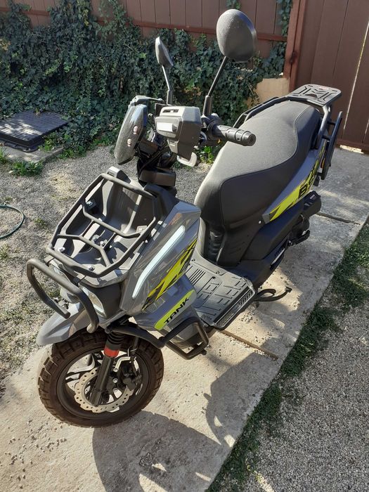 Scuter Trotty Tank 2025, benzina , euro 5