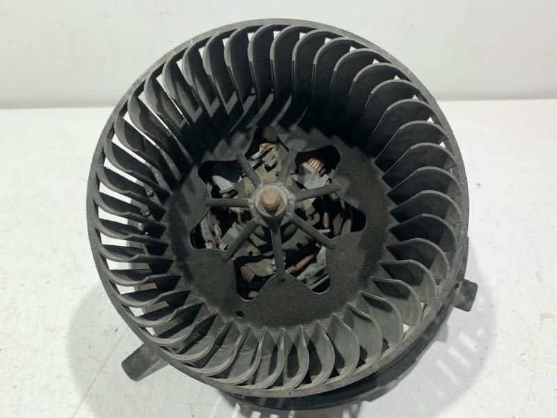 Aeroterma Seat Leon 2 facelift (2009-2012) 1K1820015J