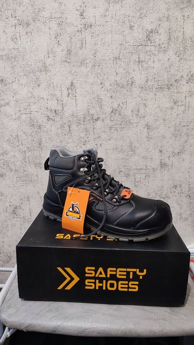 Продам спец обувь 41 размер