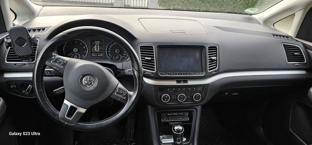 Vând vw sharan 2013