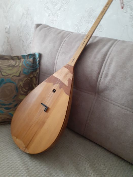 Продам домбра взрослый