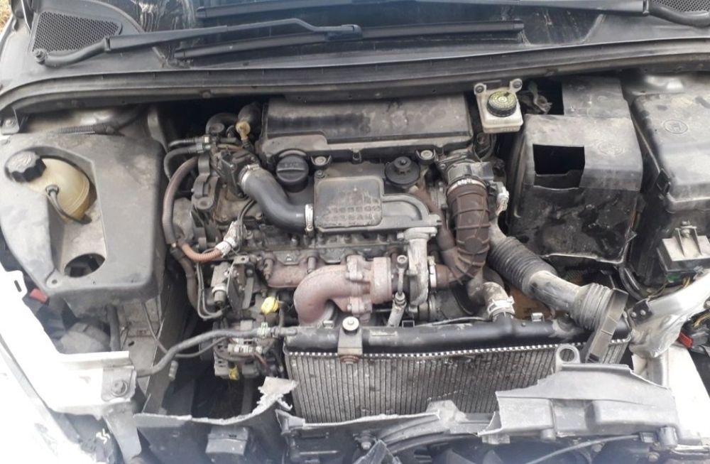 На части ПЕЖО 307 1.4 ХДИ/Peugeot 307 1.4Hdi 3 врати