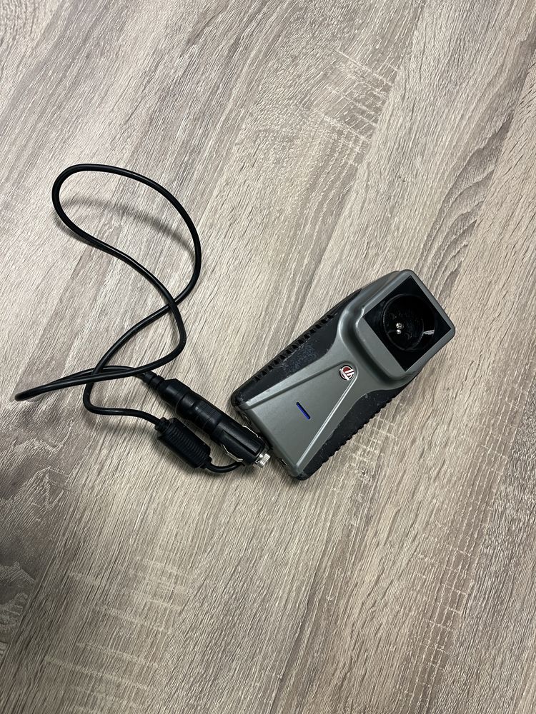 ПРОМО Инвертор за кола TARGUS APV14FR DC12-16V AC220V 150W