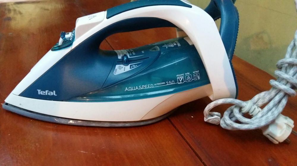 Fier de calcat Tefal Aqua