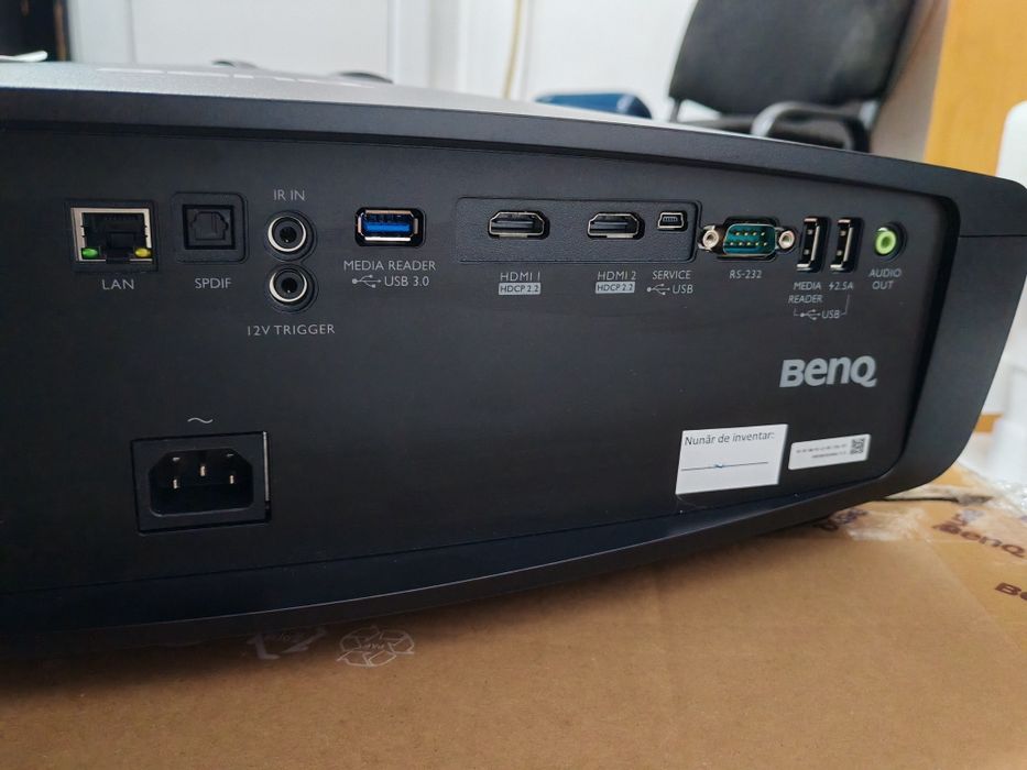 Video proiector Benq w5700 Amanet Canta