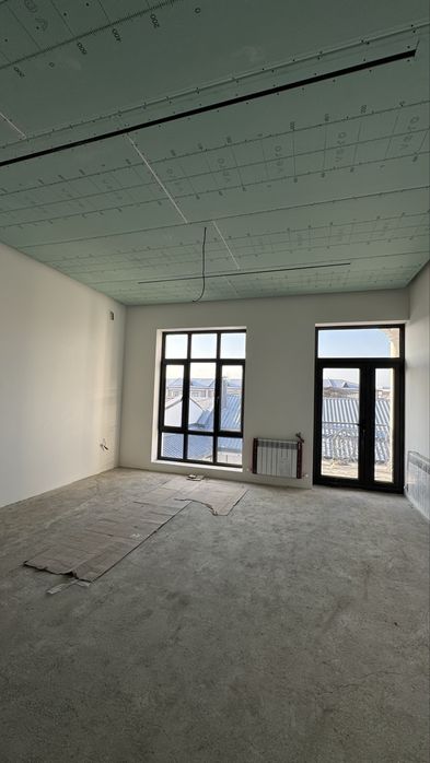 Продаётся двух этажный участок в Юнусабаде  Бободехкан махалля 2,5с