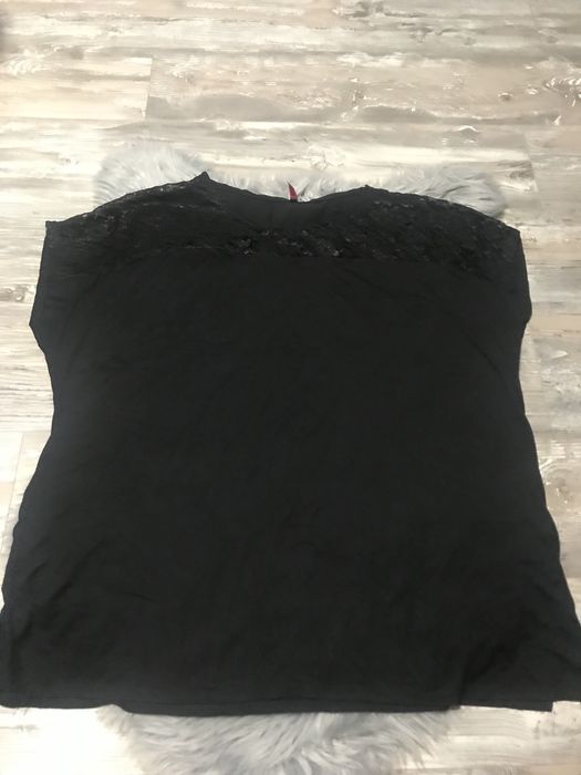 Дамски блузи големи размери