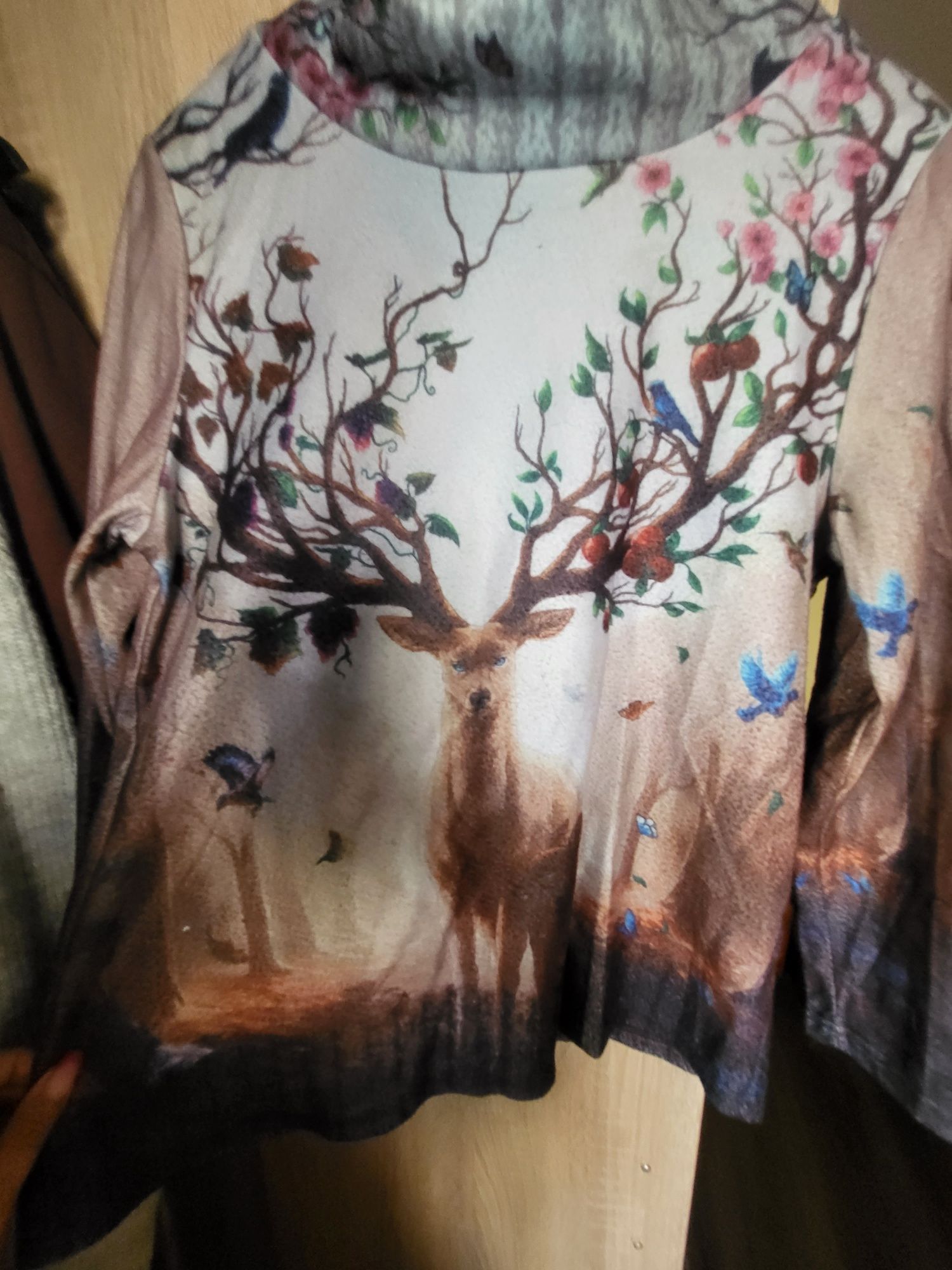 Bluza colorata cu animale